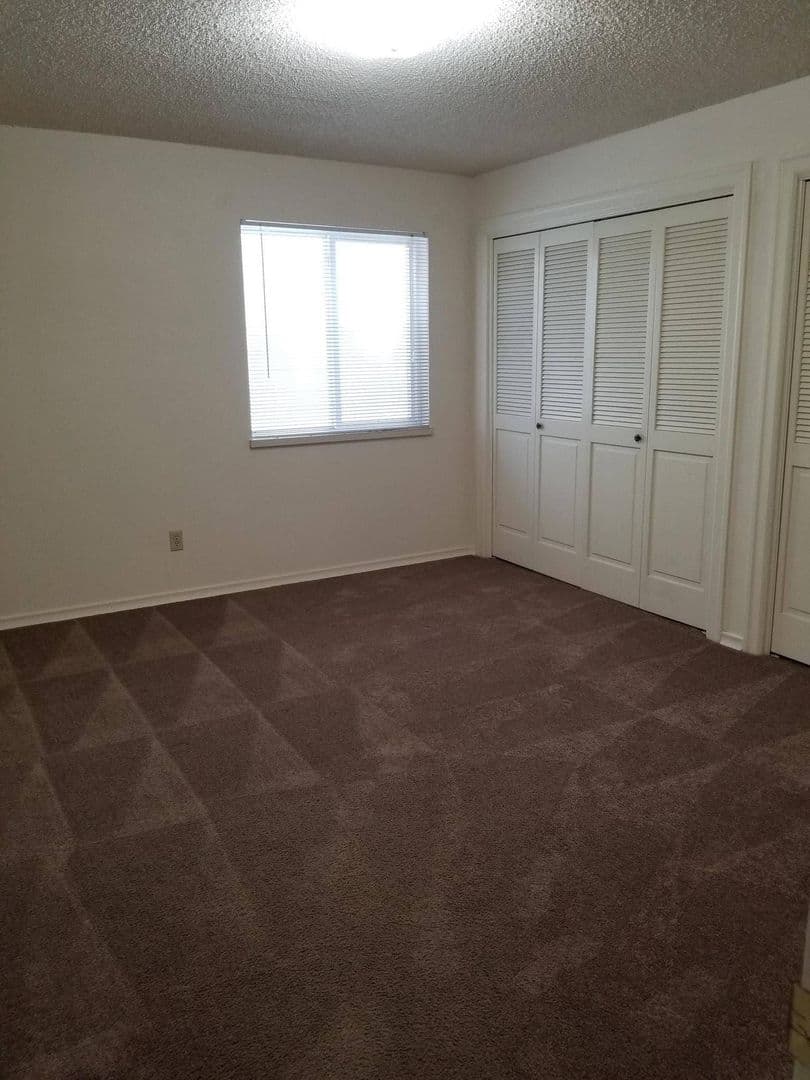 Lakewood Apartment: 6114 112th St SW