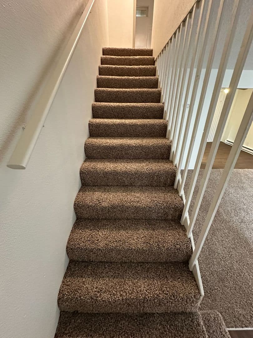 Steilacoom Apartment: 3012 Steilacoom Blvd