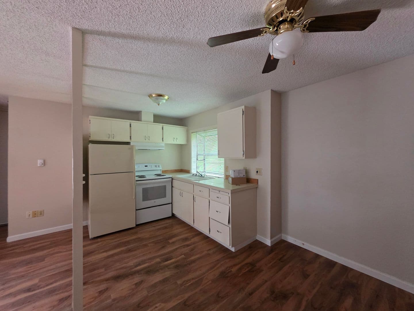Tacoma Apartment: 402 North G Street