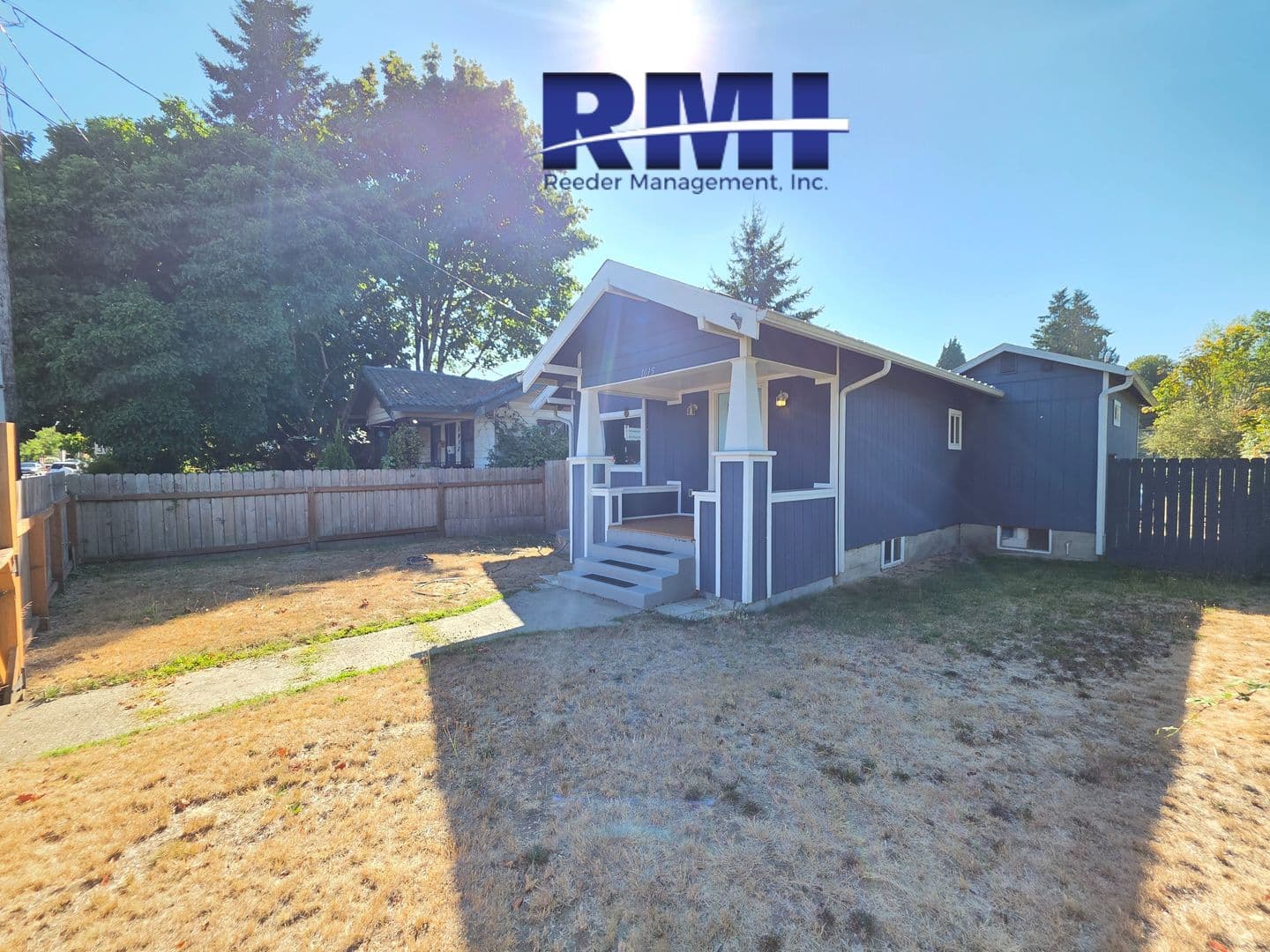 Bremerton House: 1015 Warren Ave
