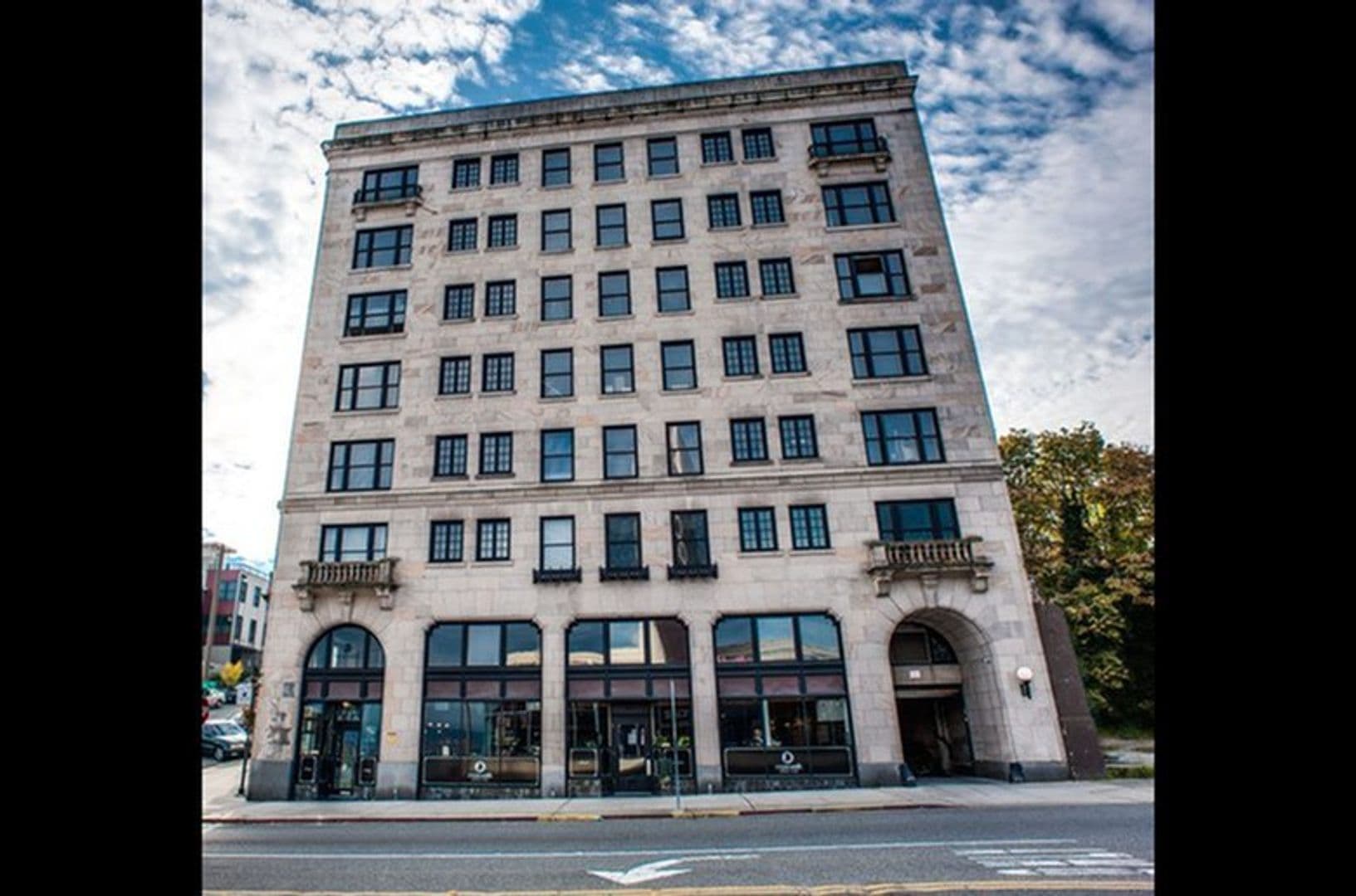 Tacoma Apartment: 405 6th Ave