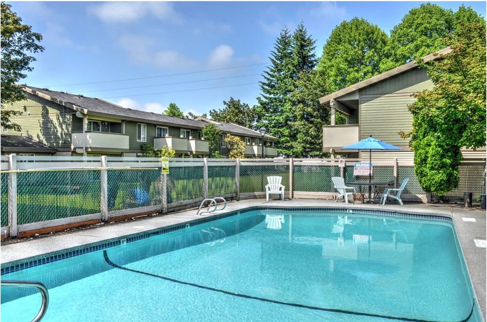 Lakewood Apartment: 7427 Lakewood Dr W