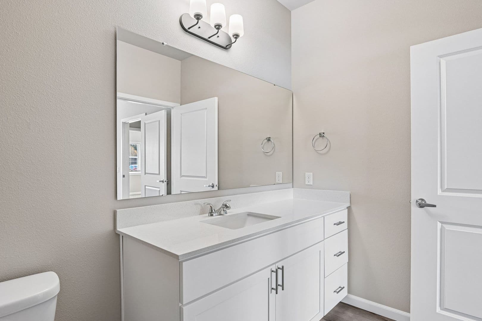 Yelm Apartment: 14730 Tahoma Blvd SE