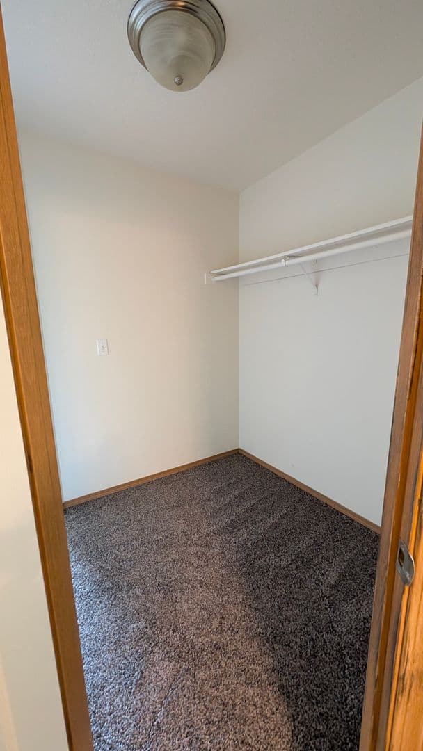 Puyallup Apartment: 508 10th Street SE