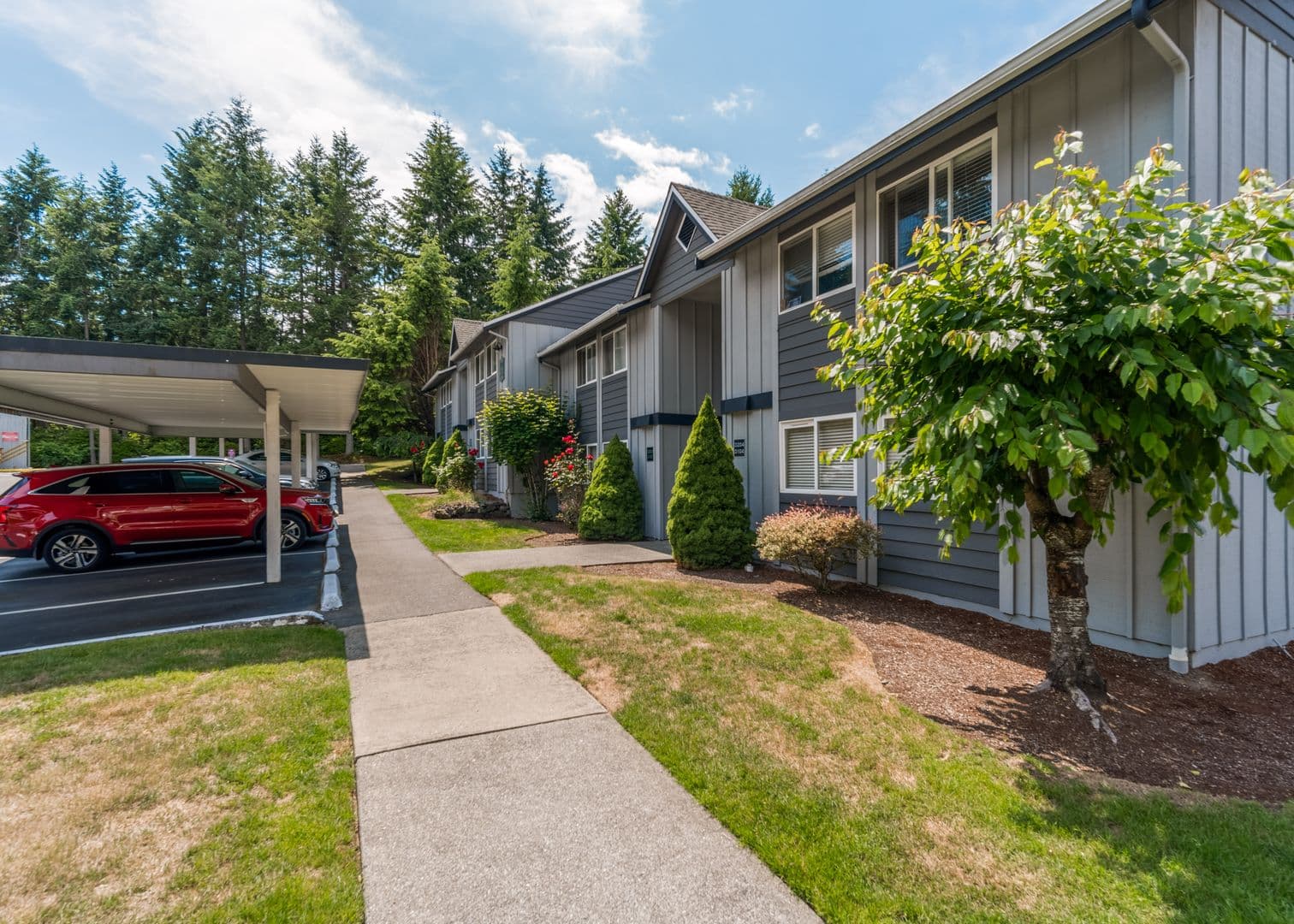 Gig Harbor Apartment: 2215 47th St NW