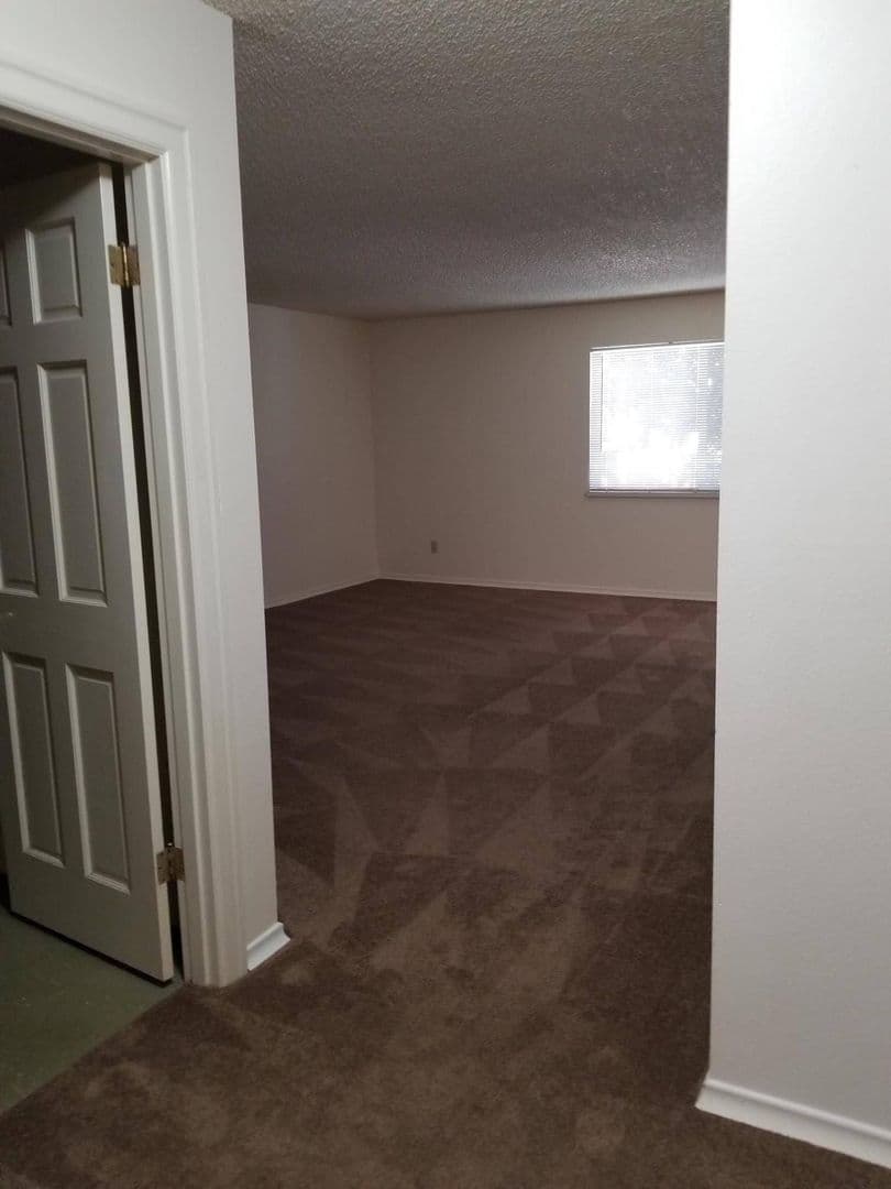 Lakewood Apartment: 6114 112th St SW