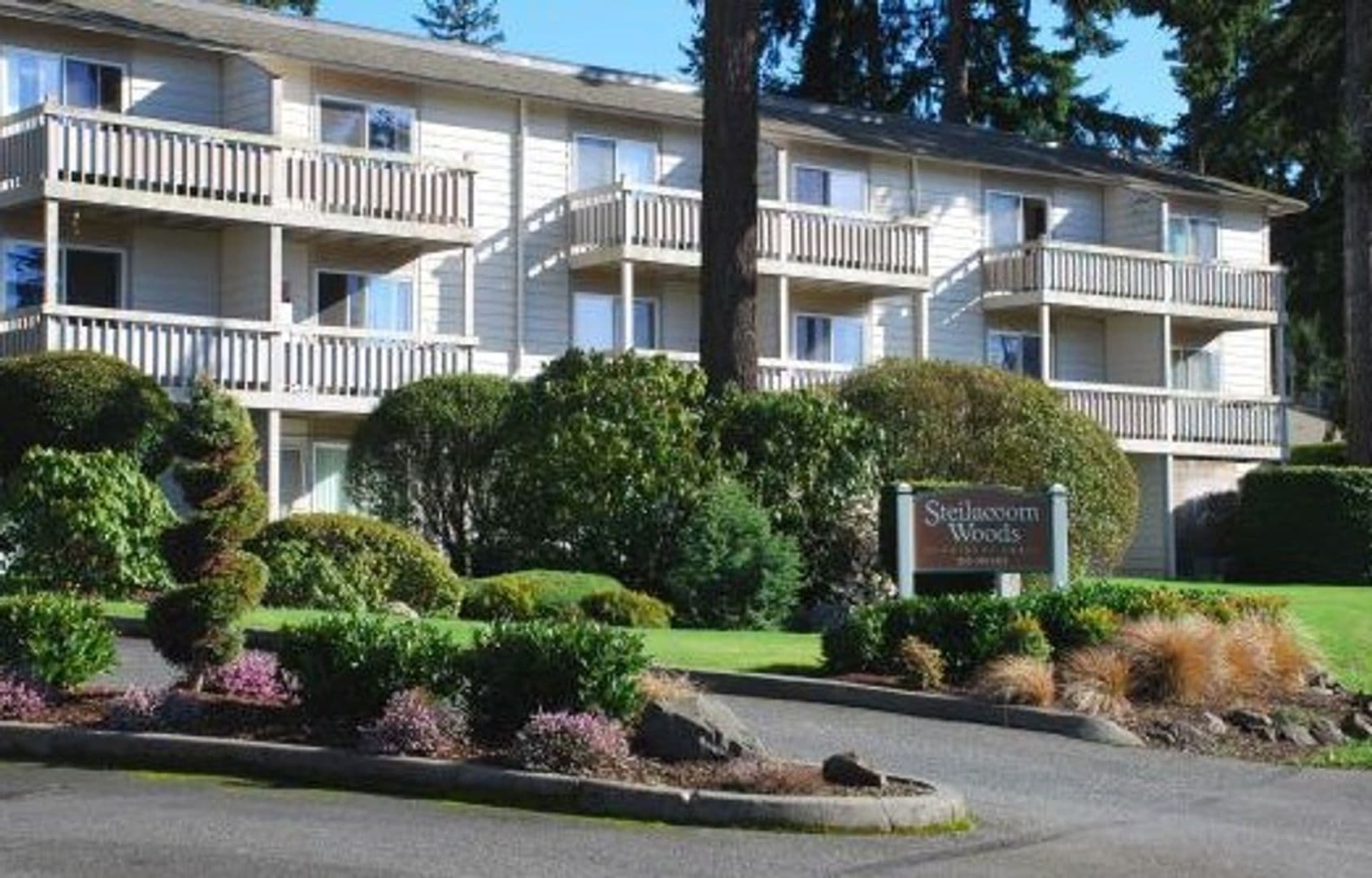 Steilacoom Apartment: 2504 Woods Dr