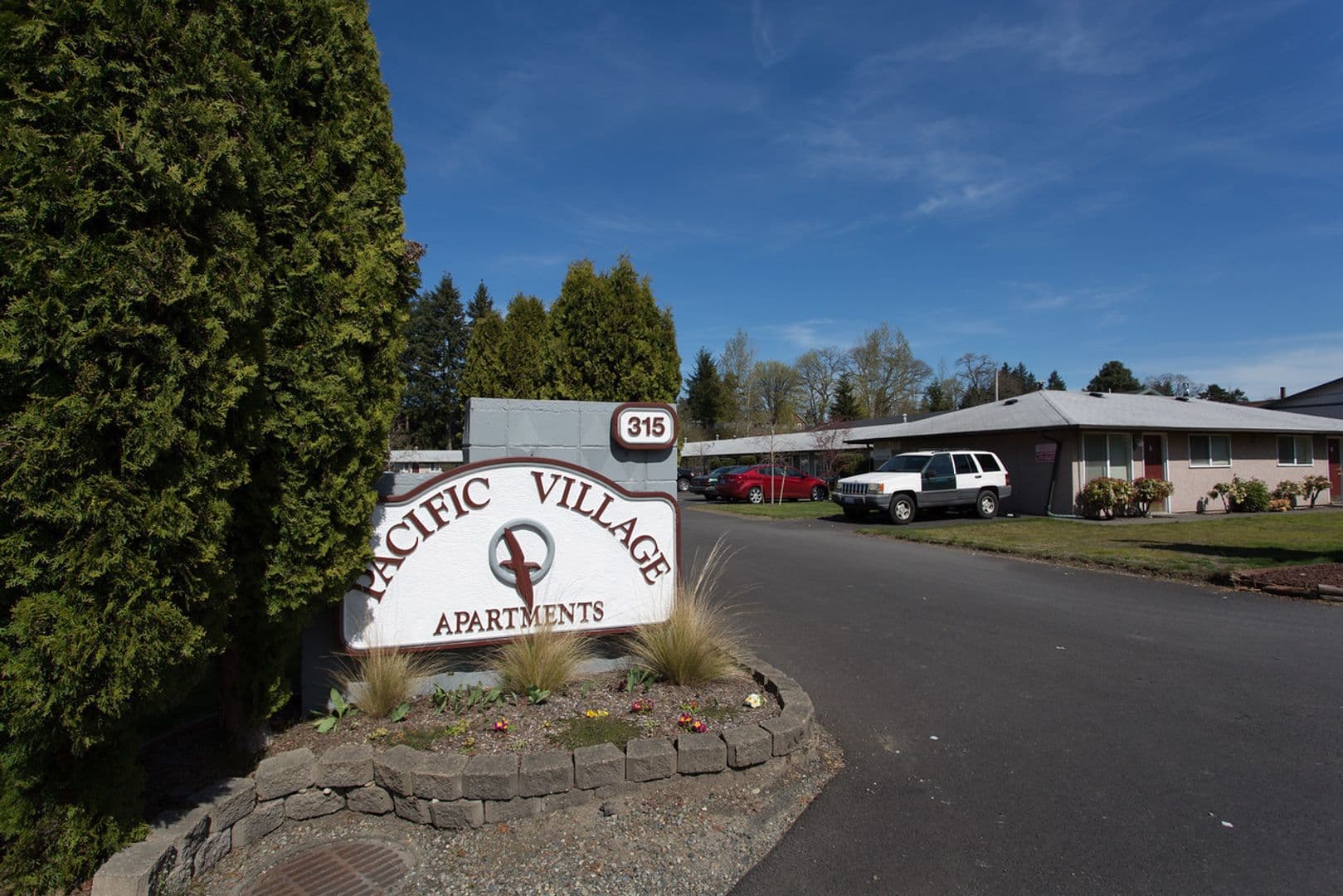 Tacoma Apartment: 315 125th Street S