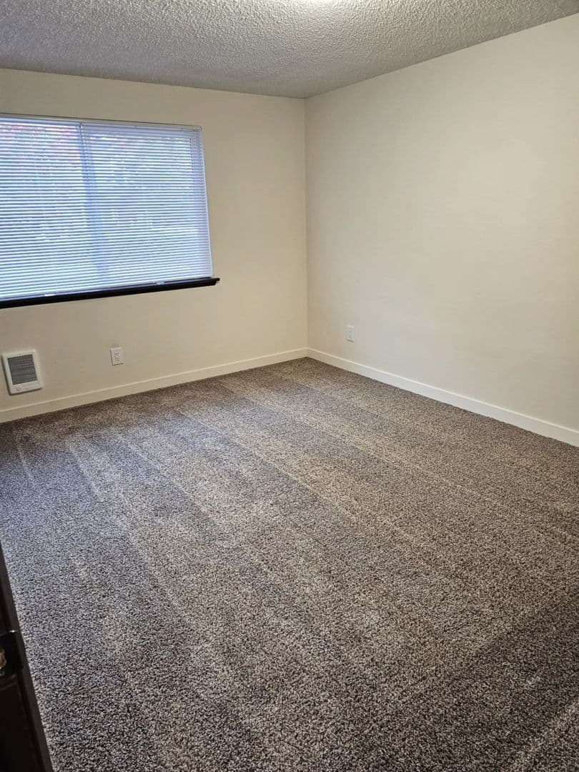 Tacoma Apartment: 408 North M Street