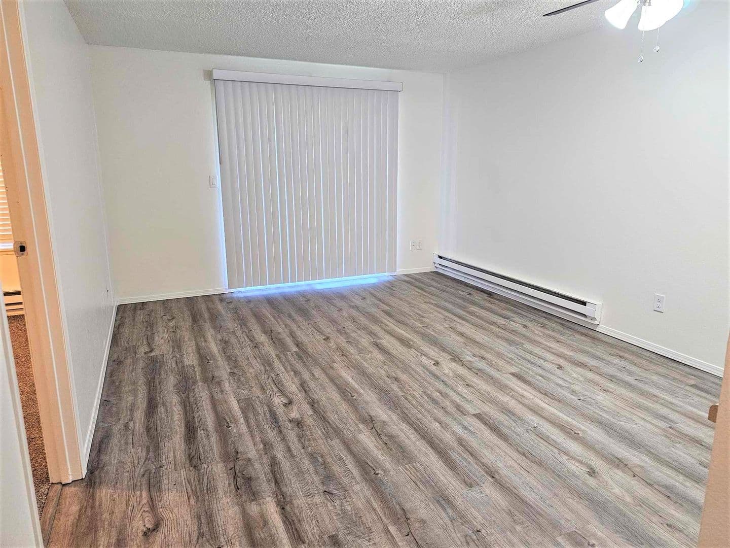 Lakewood Apartment: 7427 Lakewood Dr W