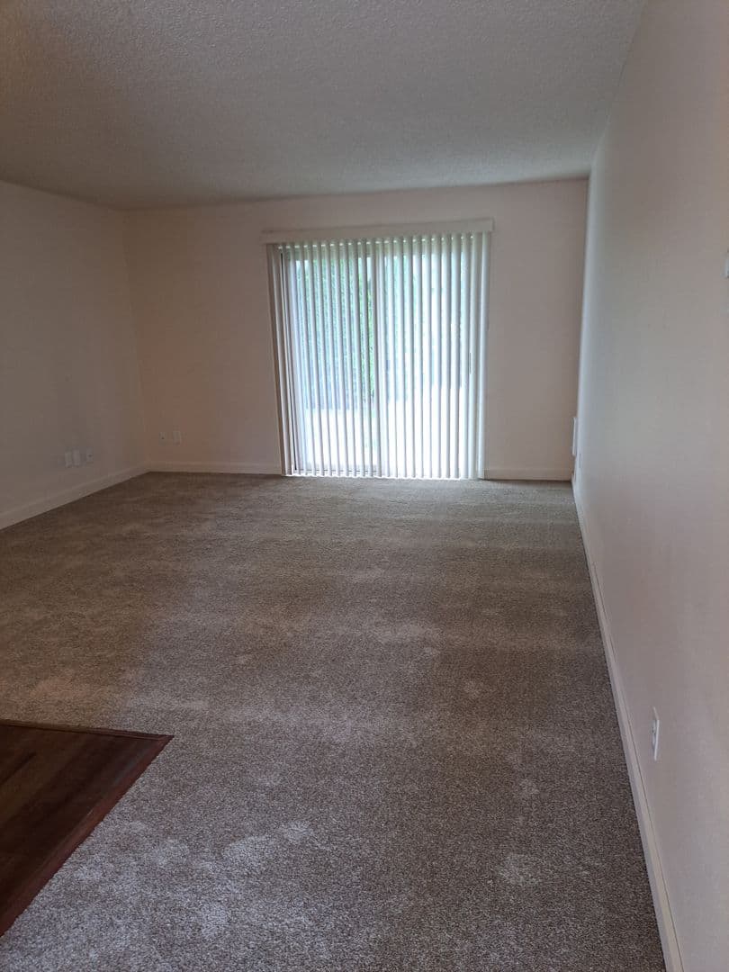 Tacoma Apartment: 5716 N 33rd Street