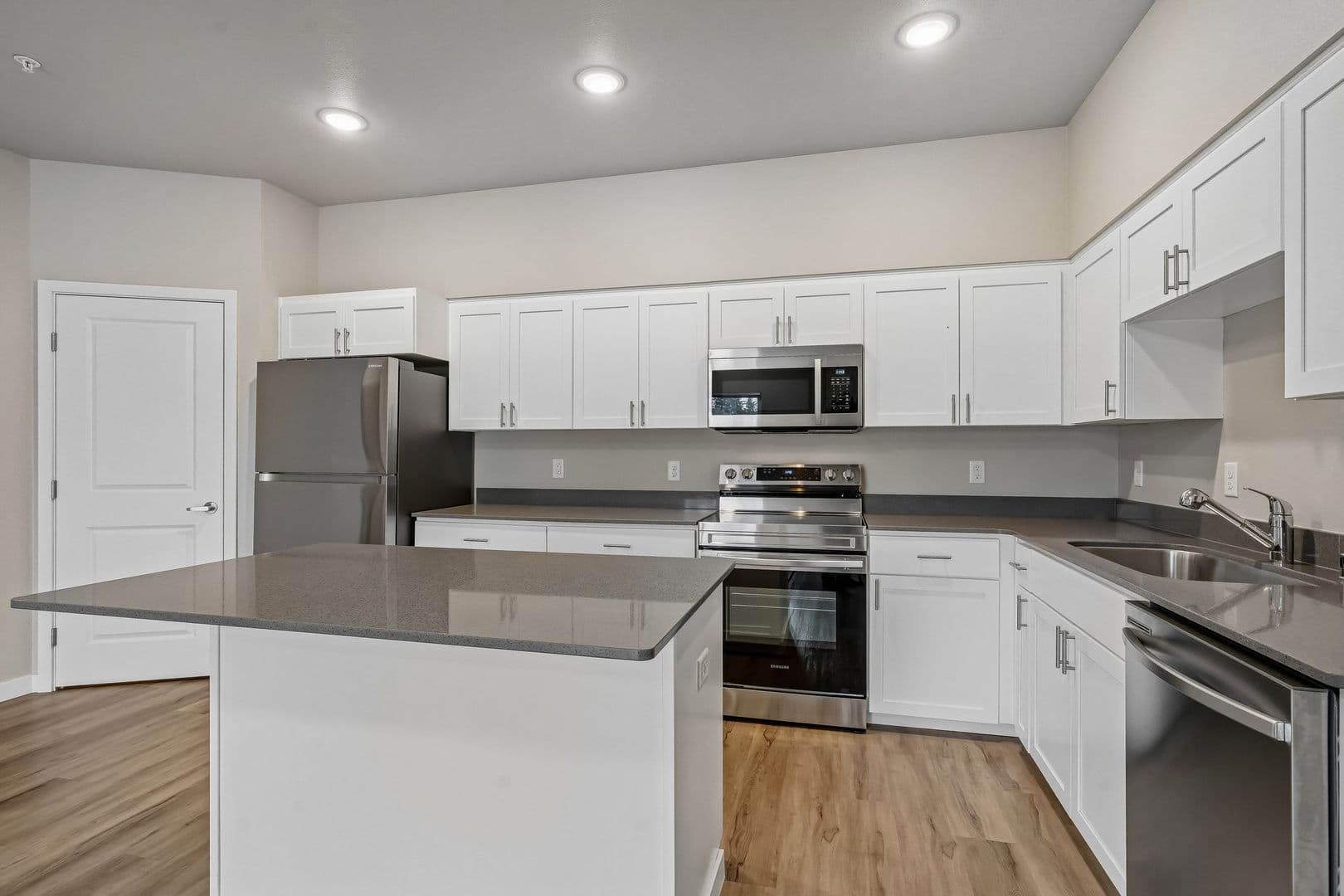 Yelm Apartment: 14525 Tahoma Blvd SE