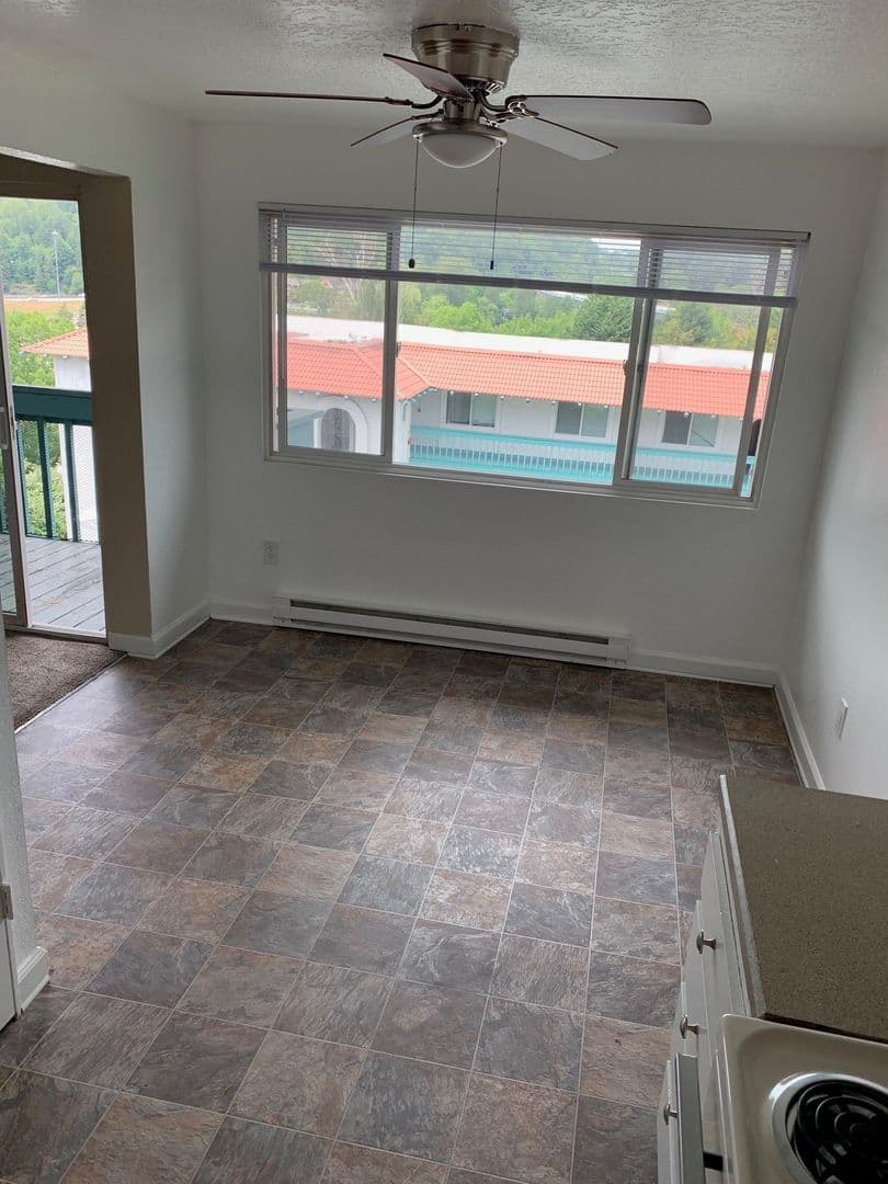 Tukwila Apartment: 5555 S 152nd Street