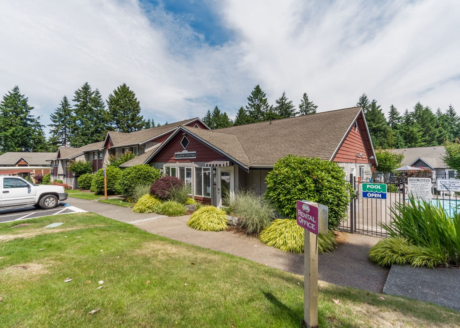 Gig Harbor Apartment: 2215 47th St NW