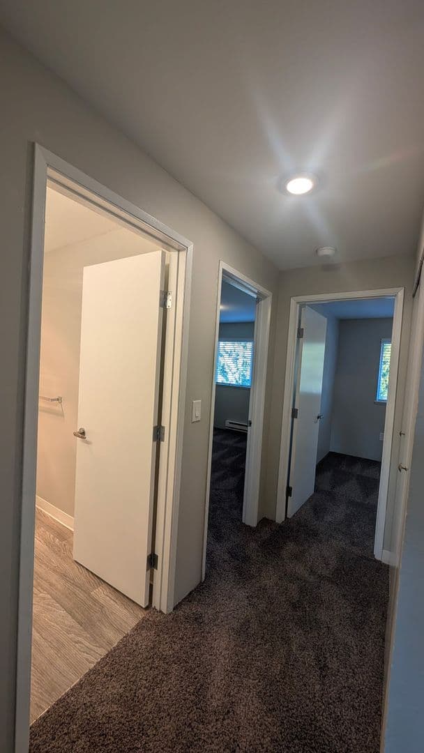 Puyallup Apartment: 931 9th Street SE