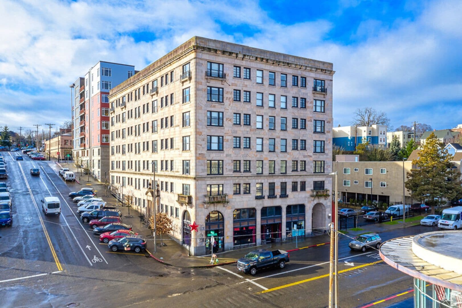 Tacoma Apartment: 405 6th Ave