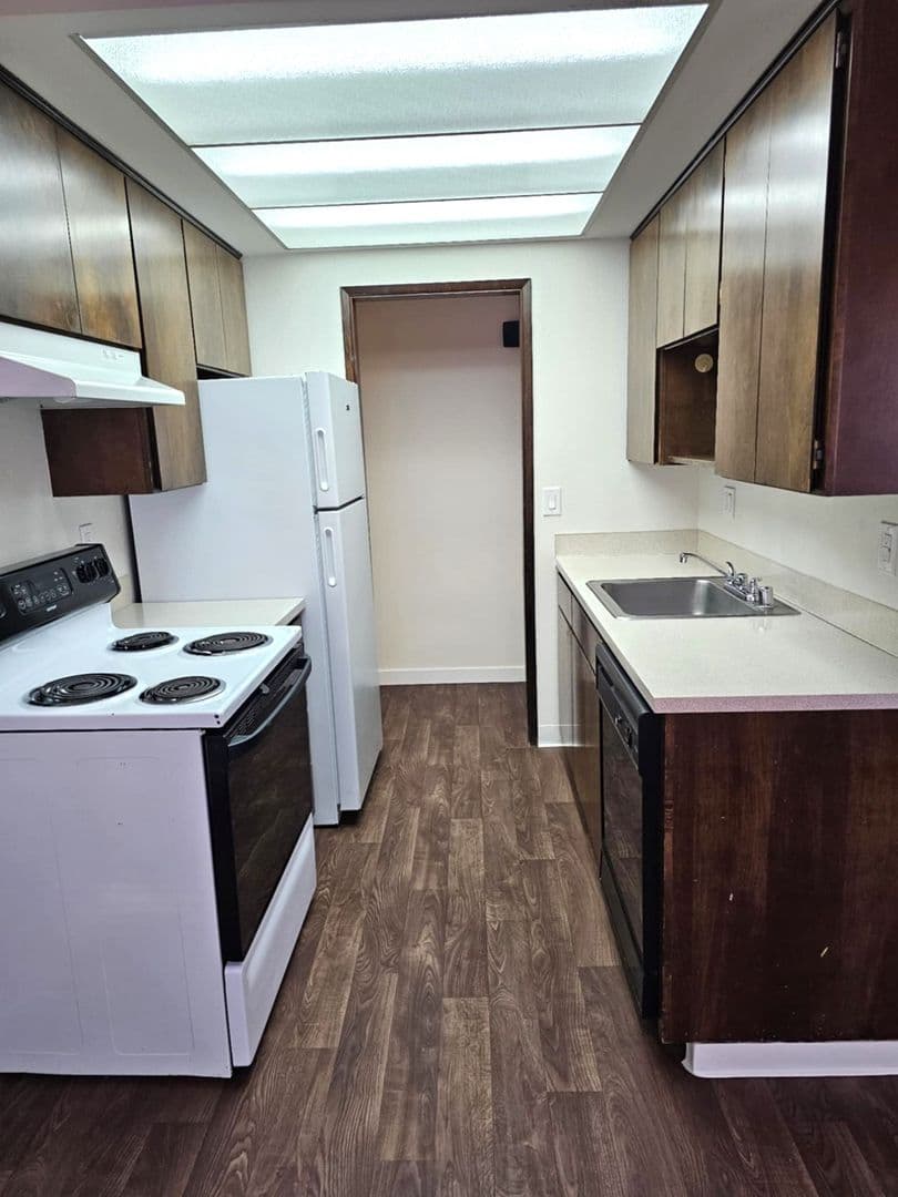 Tacoma Apartment: 408 North M Street