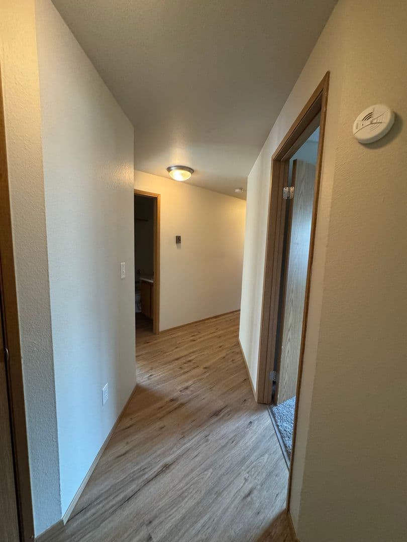Lakewood Apartment: 8720 58th Ave SW