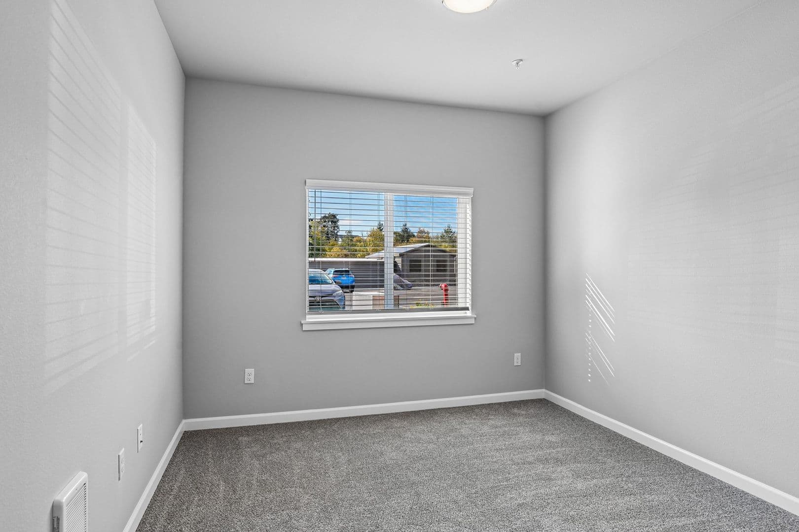 Yelm Apartment: 14730 Tahoma Blvd SE