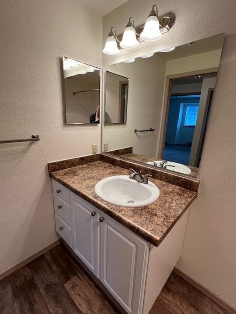 Tumwater Apartment: 2820 Tuscany Lane SW
