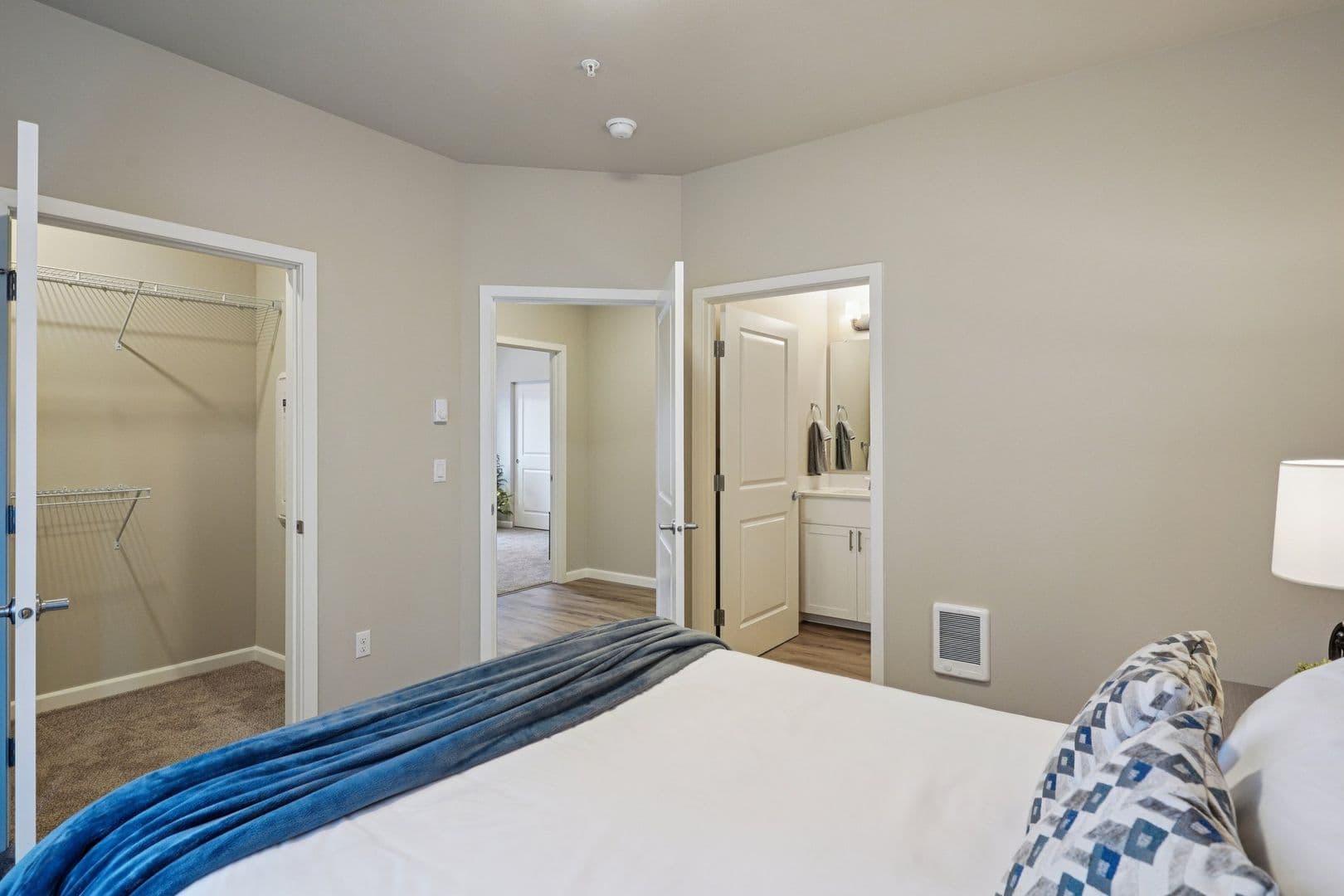 Yelm Apartment: 14730 Tahoma Blvd SE