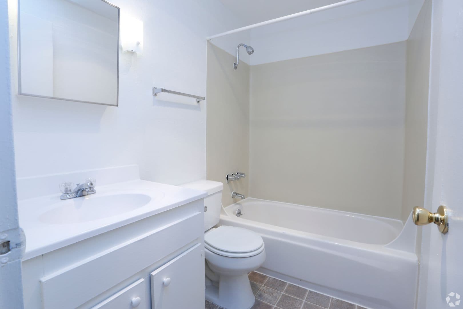 Tukwila Apartment: 5555 S 152nd Street