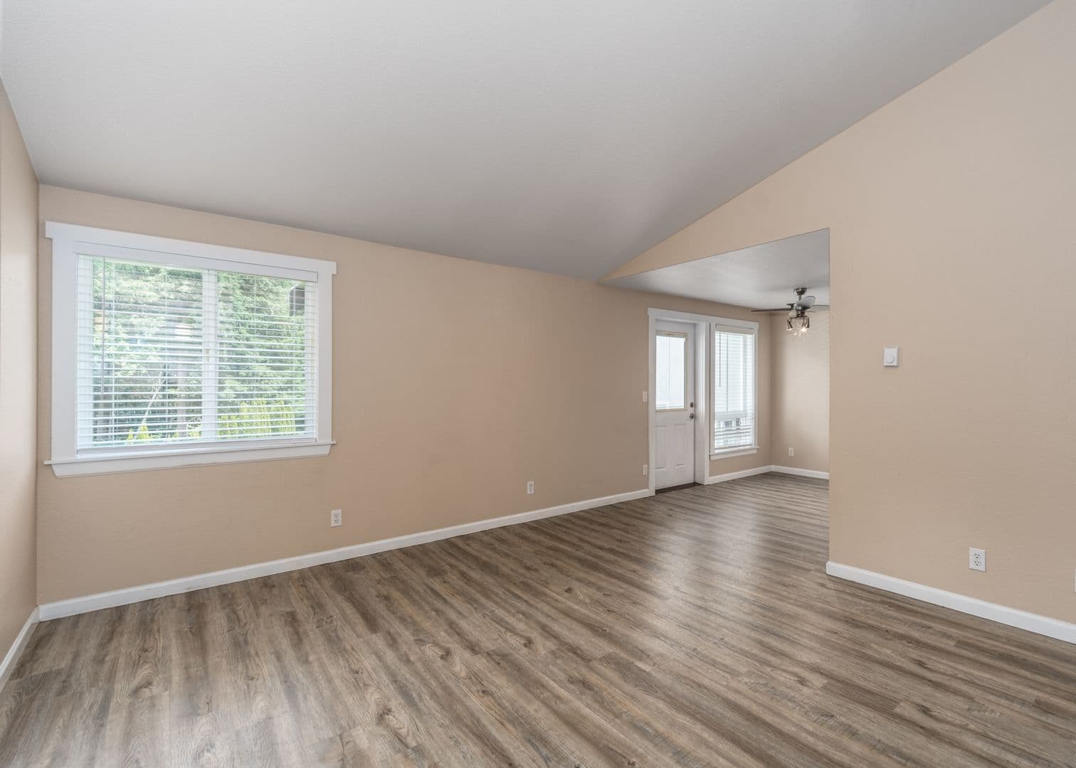 Gig Harbor Apartment: 2215 47th St NW