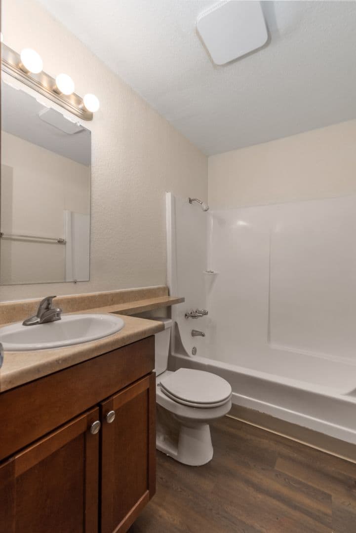 Port Orchard Apartment: 2250 Sidney Ave