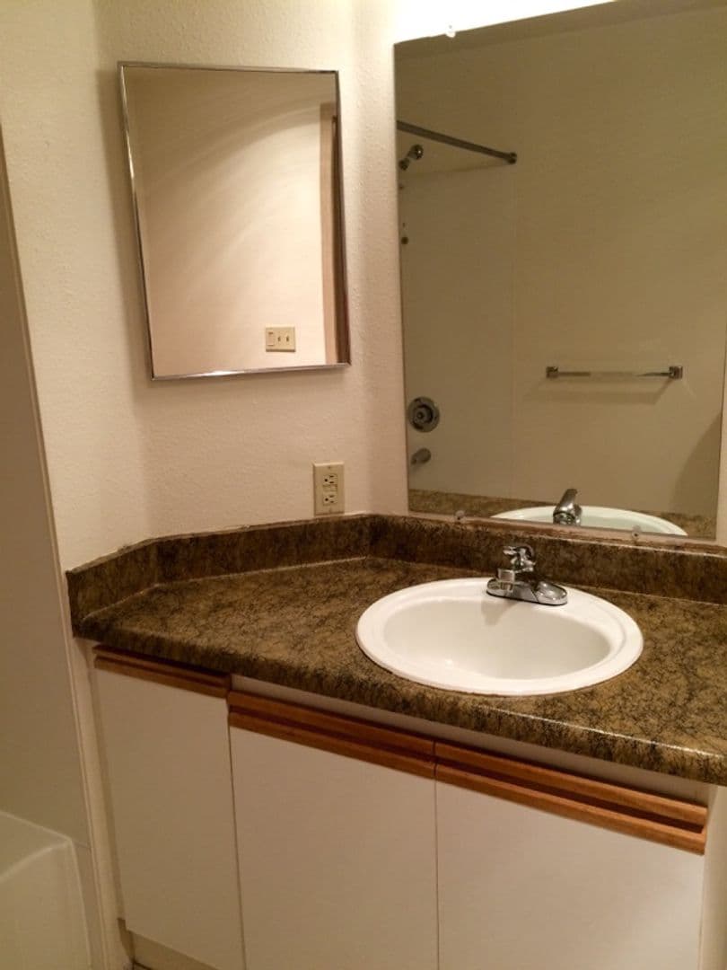 Tumwater Apartment: 2820 Tuscany Lane SW