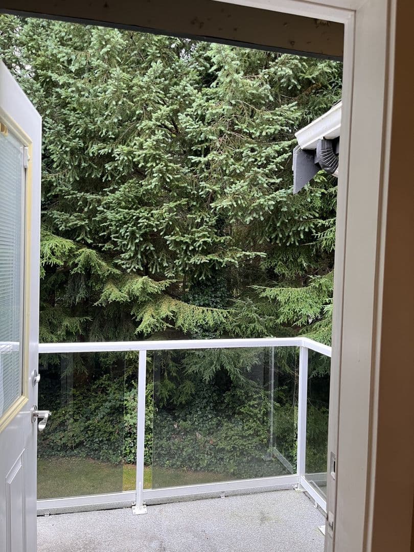 Gig Harbor Apartment: 2215 47th St NW