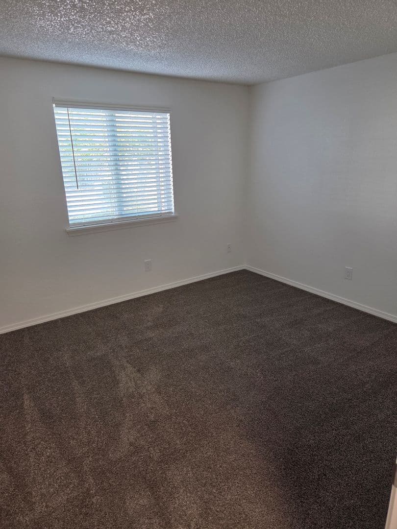 Lakewood Apartment: 6424 Mount Tacoma Dr SW