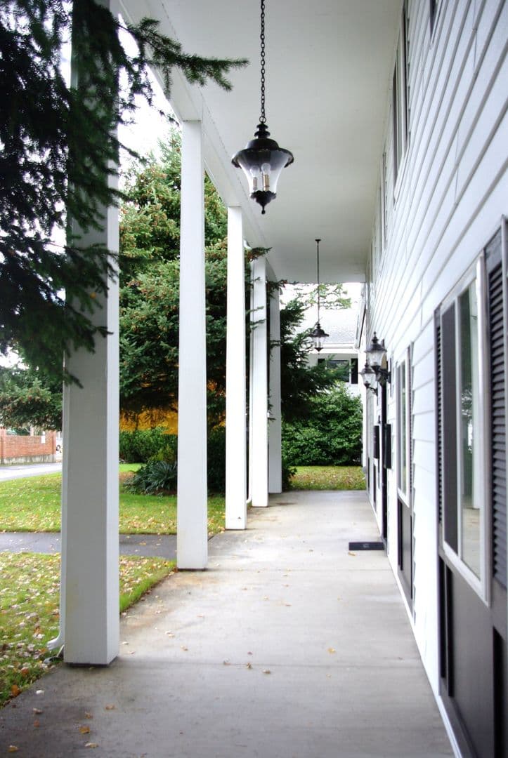 Lakewood Apartment: 6114 112th St SW
