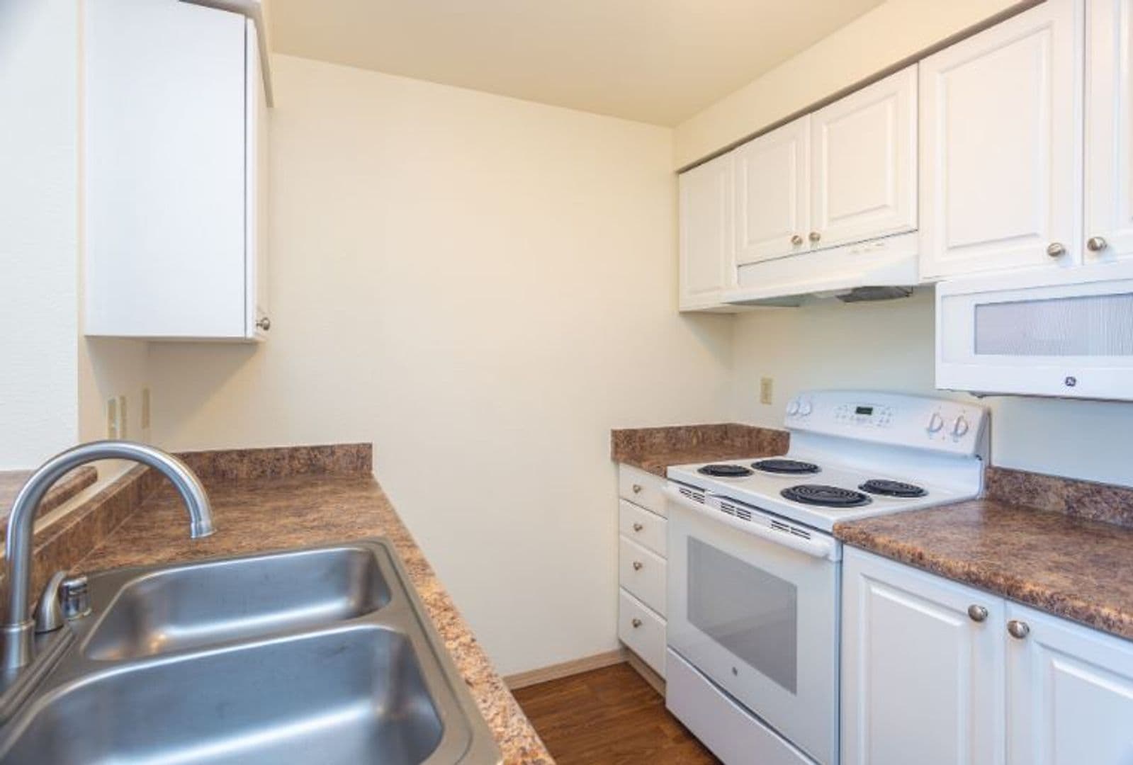 Tumwater Apartment: 2820 Tuscany Lane SW