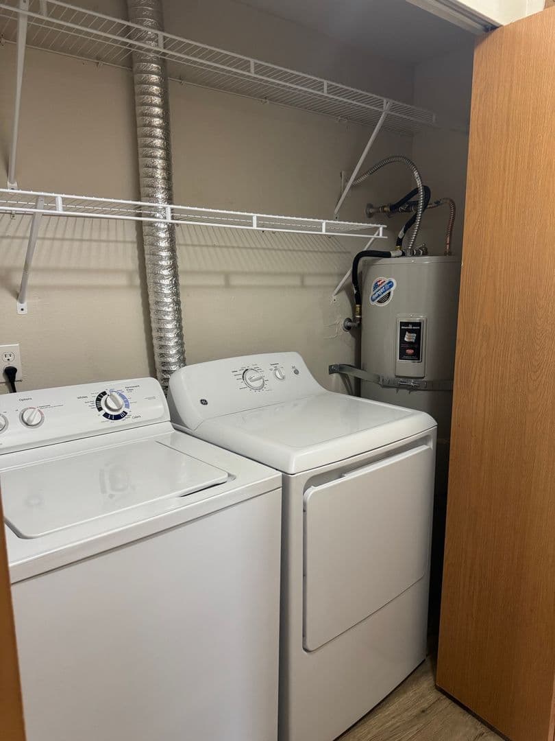 Lakewood Apartment: 8720 58th Ave SW
