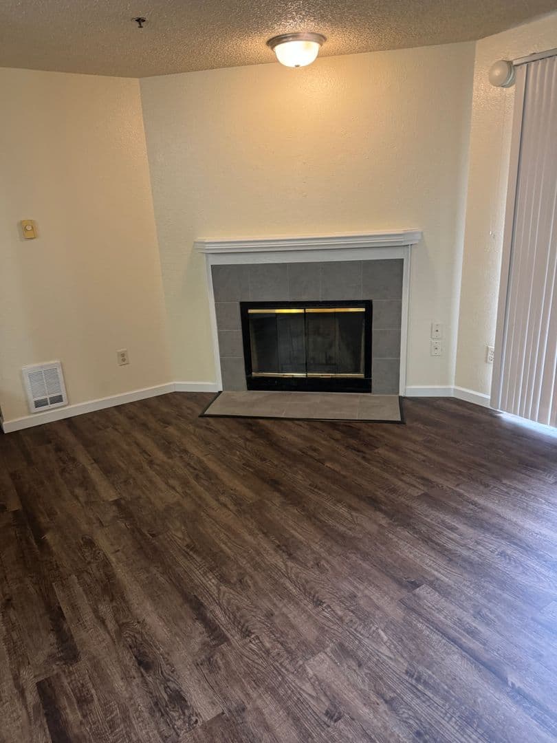 Auburn Apartment: 1120 37th Street SE