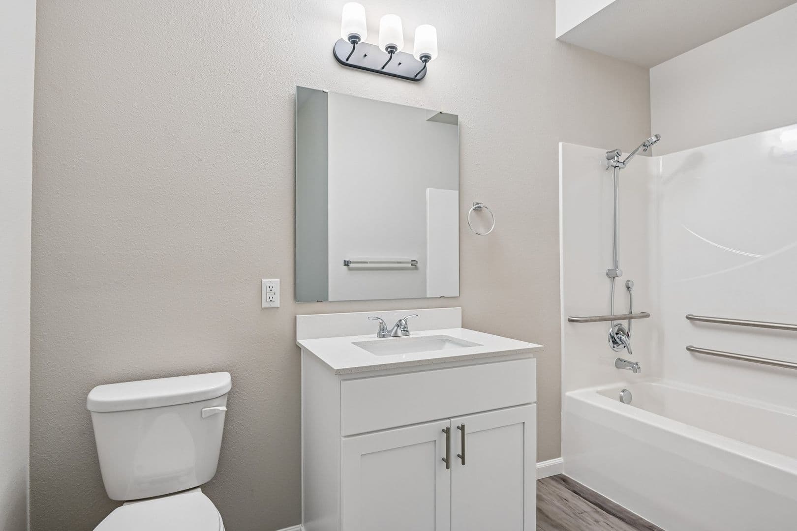 Yelm Apartment: 14730 Tahoma Blvd SE