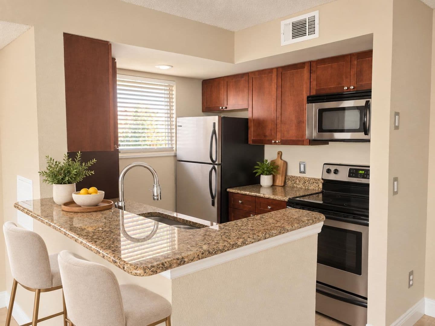 ORLANDO House: VM-718
