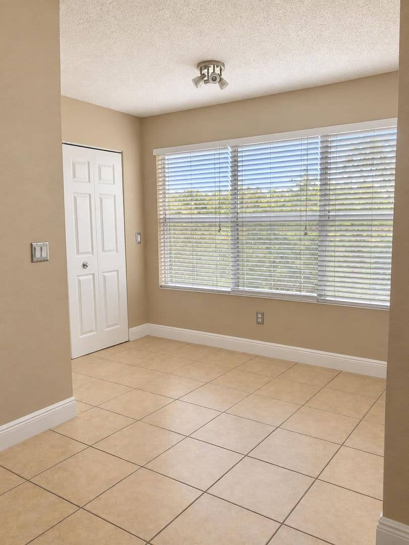 ORLANDO House: VM-718