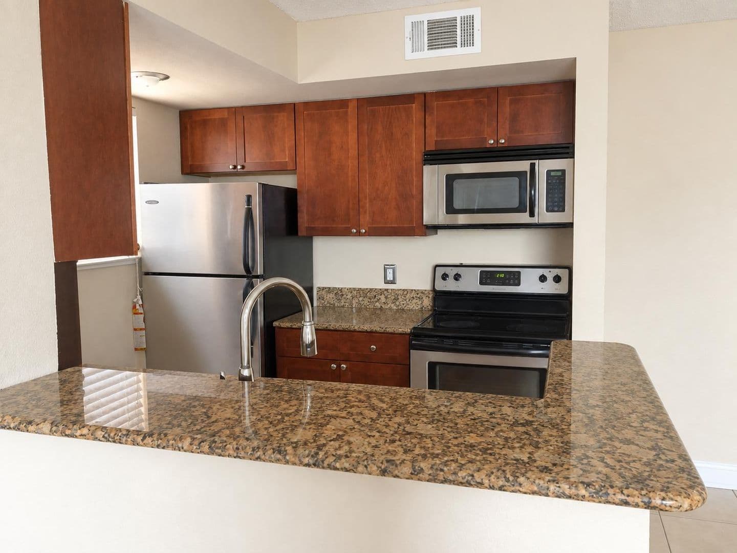 ORLANDO House: VM-718