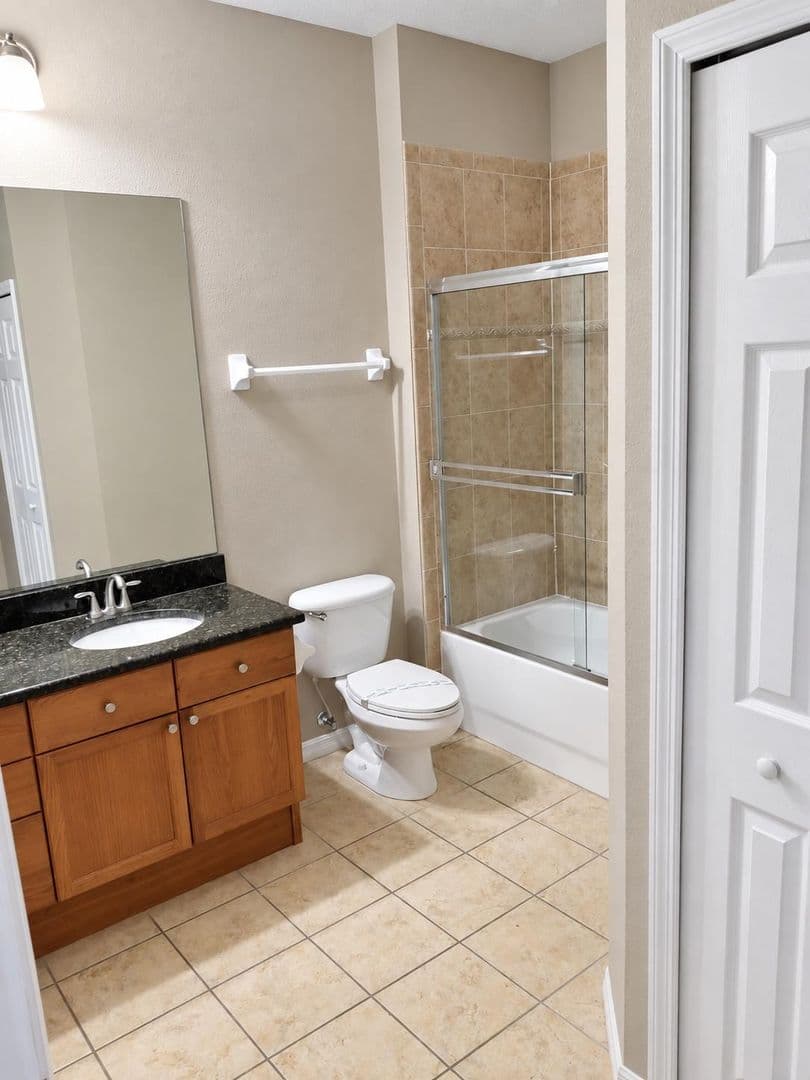 WINDERMERE House: LS-1025