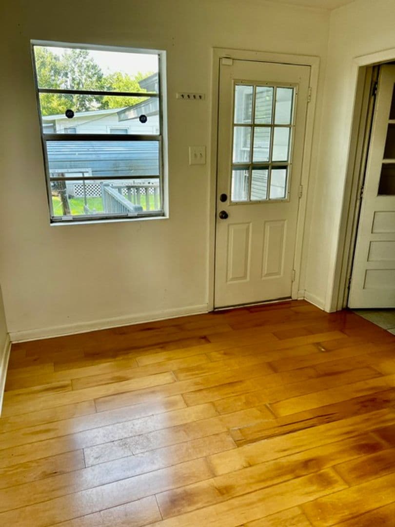 Mobile House: 107 Esplanade Ave