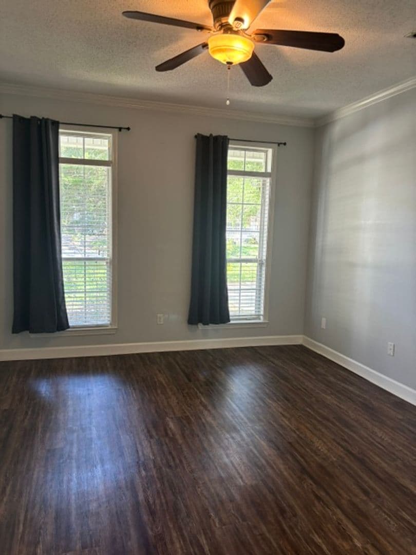 Mobile House: 964 Wildwood Avenue