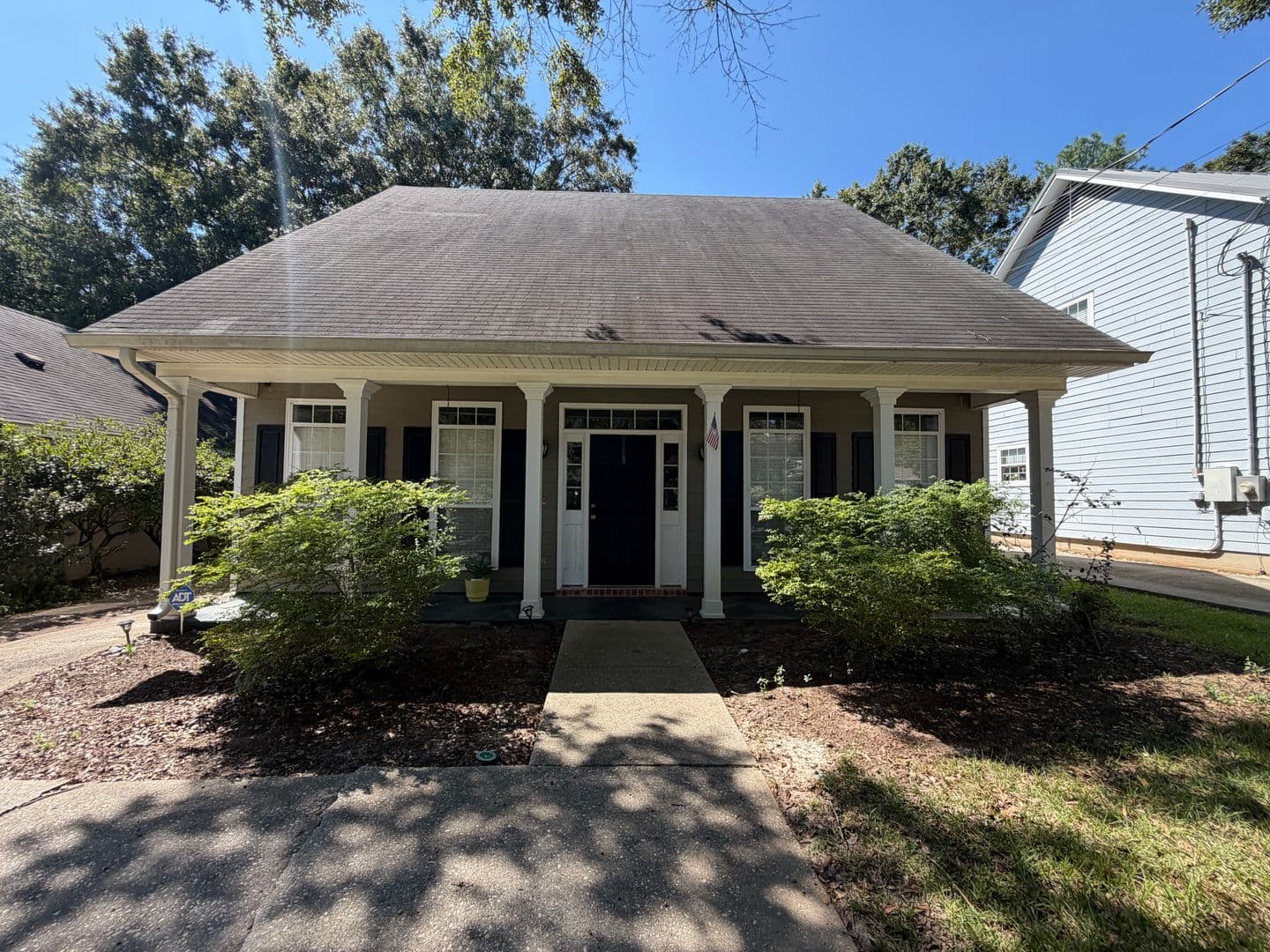 Mobile House: 964 Wildwood Avenue