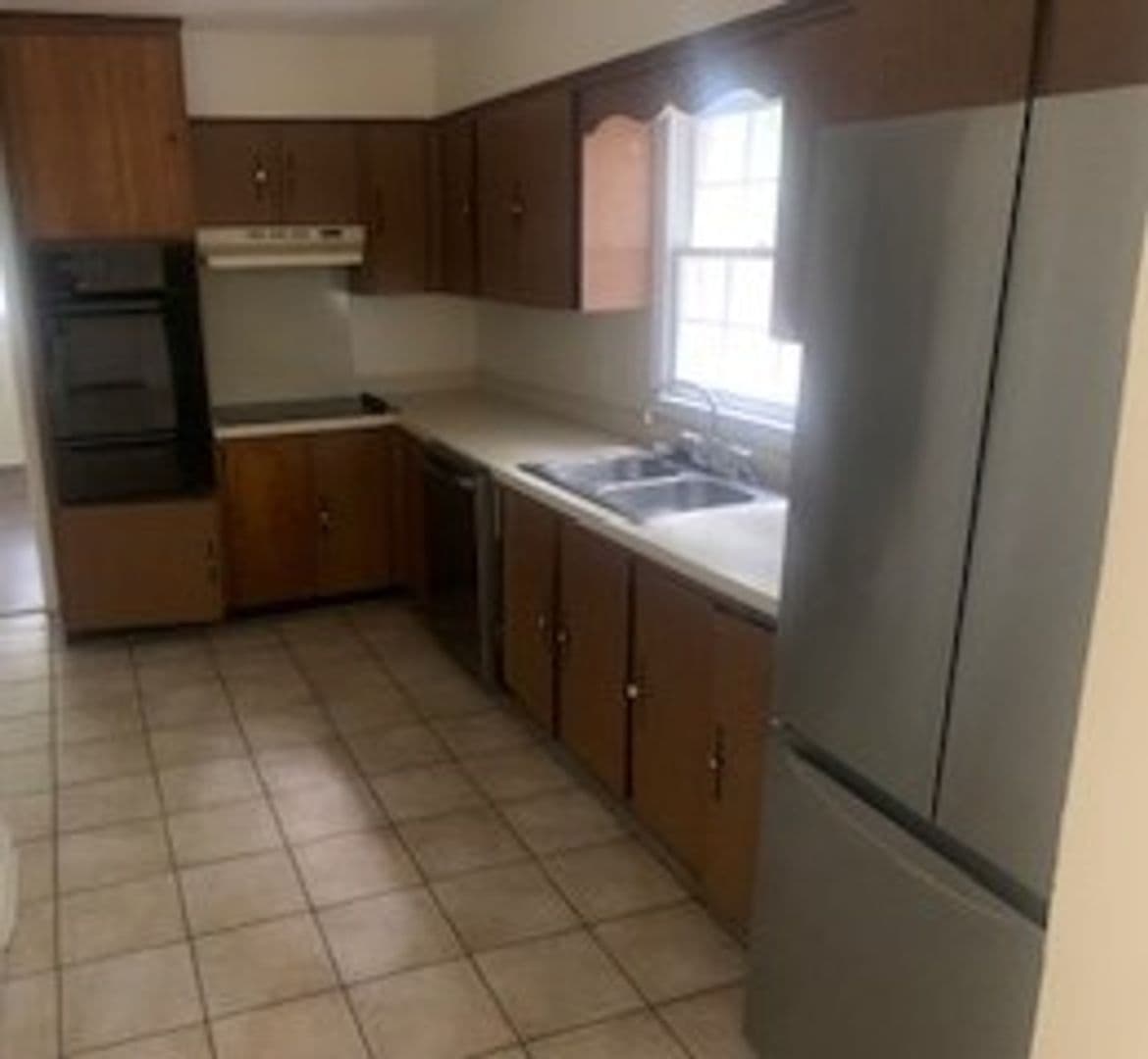 Mobile House: 301 Syracuse Street