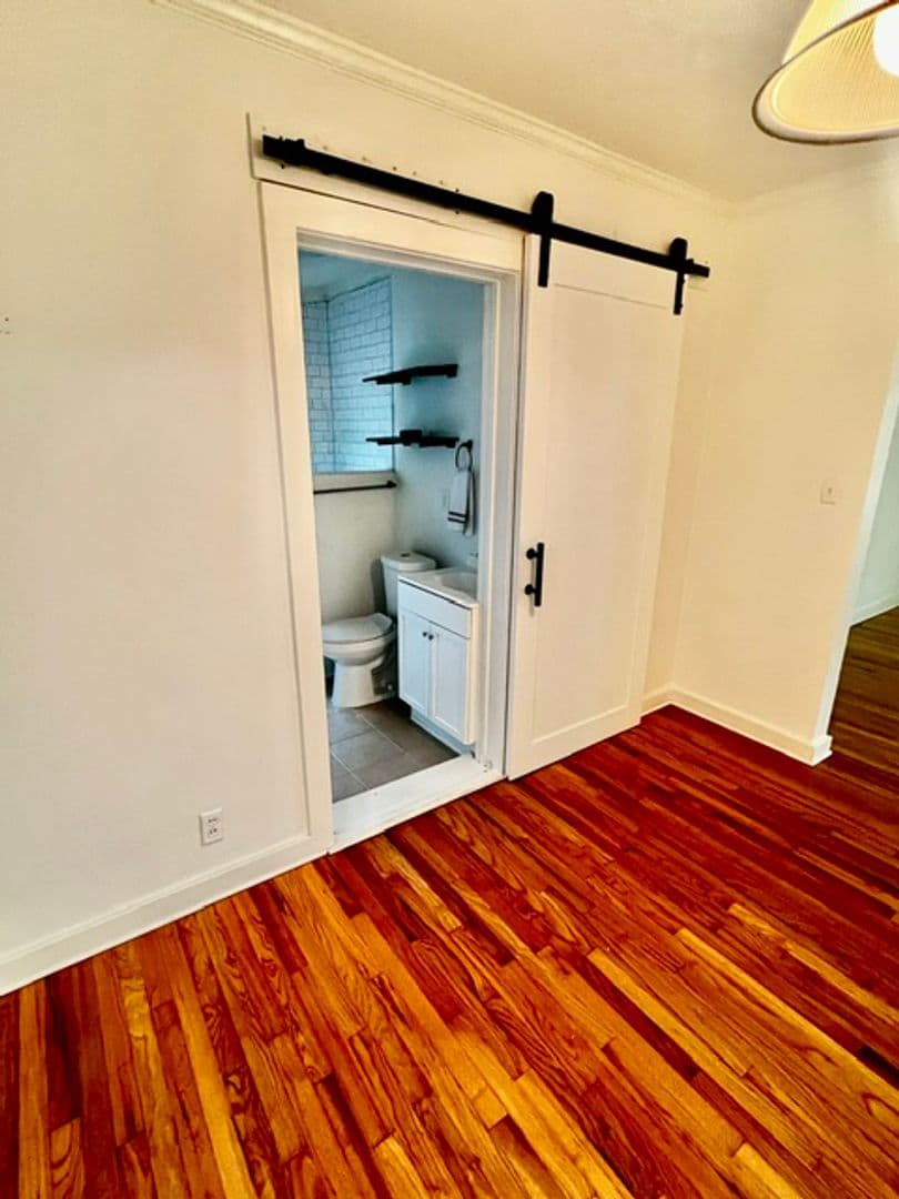 Mobile House: 107 Esplanade Ave