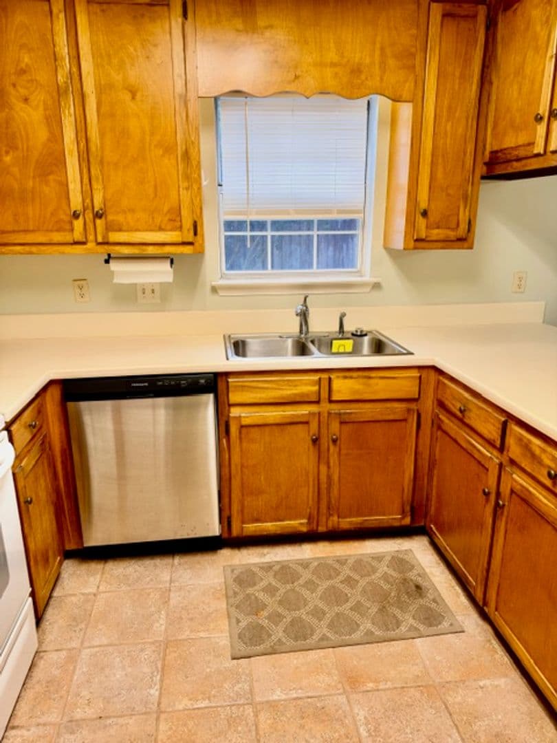 Mobile House: 270 Hillcrest Road