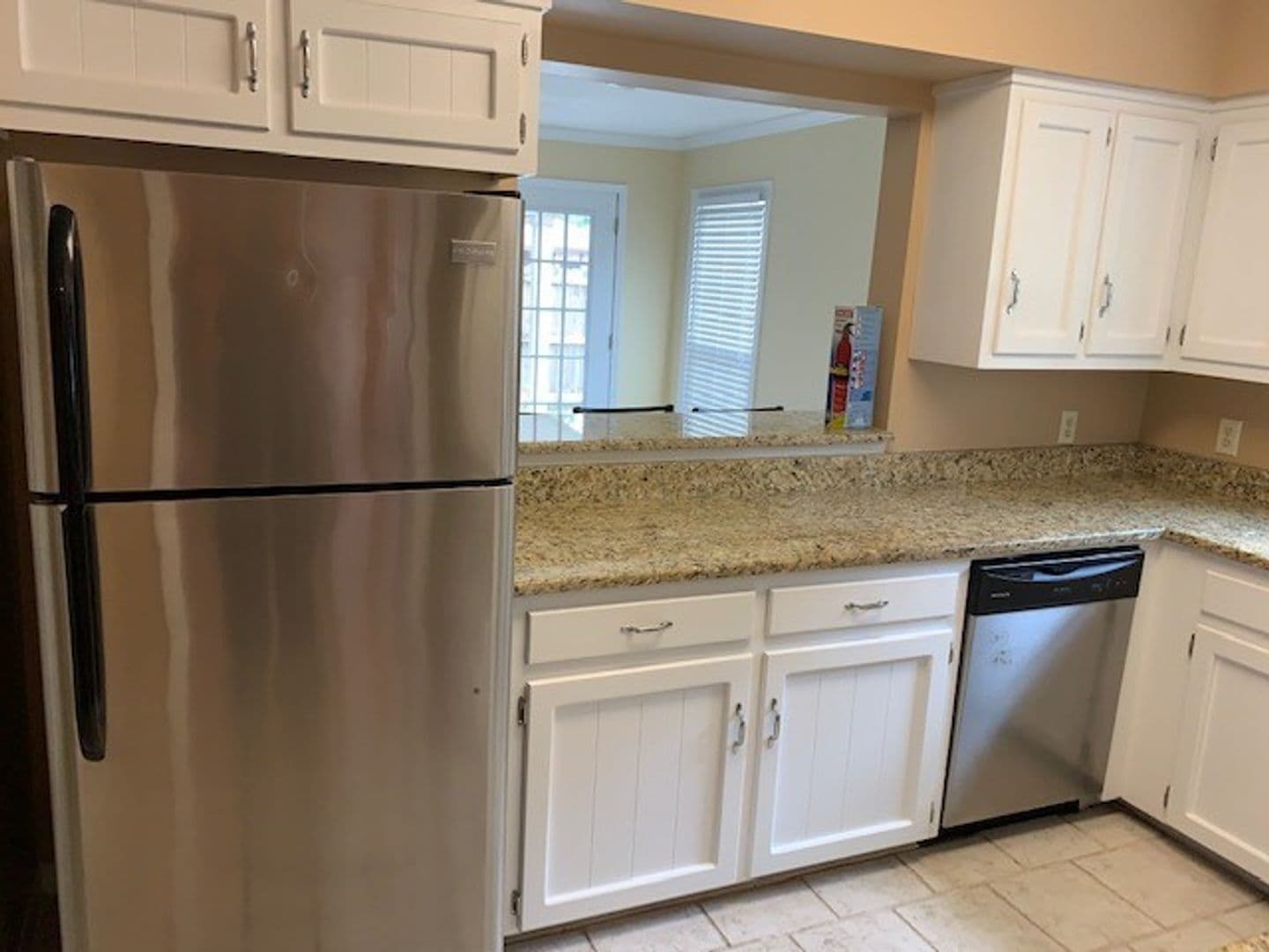Mobile House: 6017 Sussex Drive