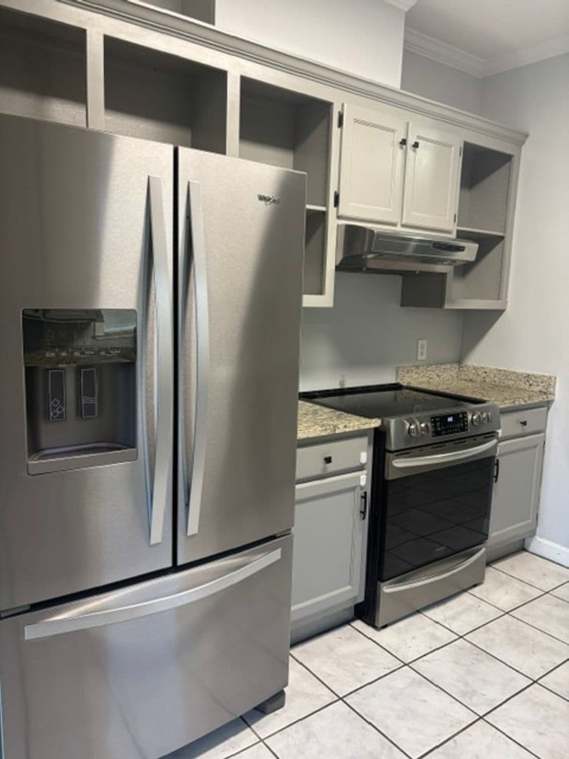 Mobile House: 964 Wildwood Avenue