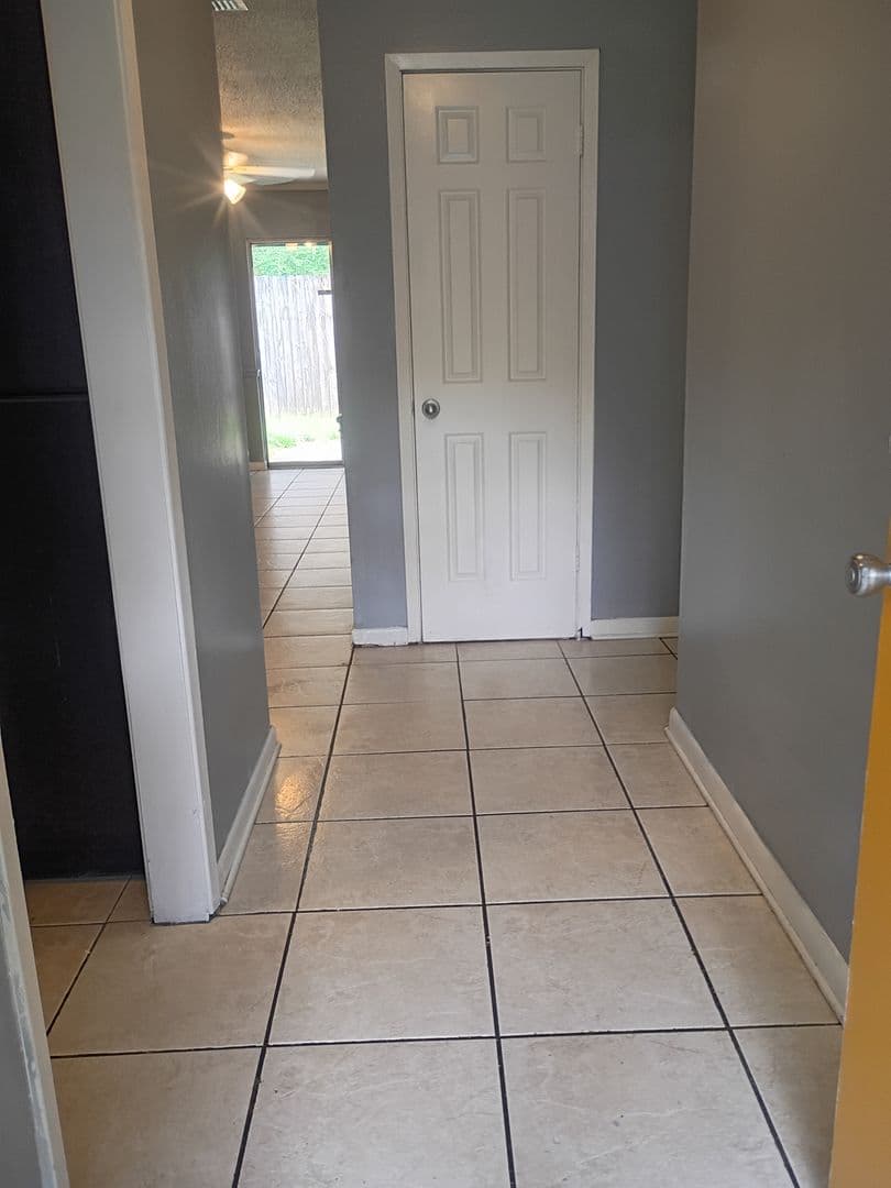 Mobile House: Navco Road 1007-B