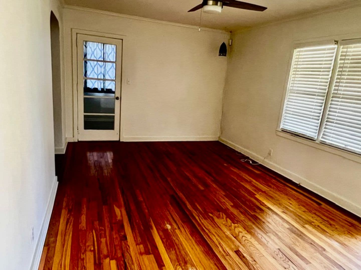 Mobile House: 107 Esplanade Ave